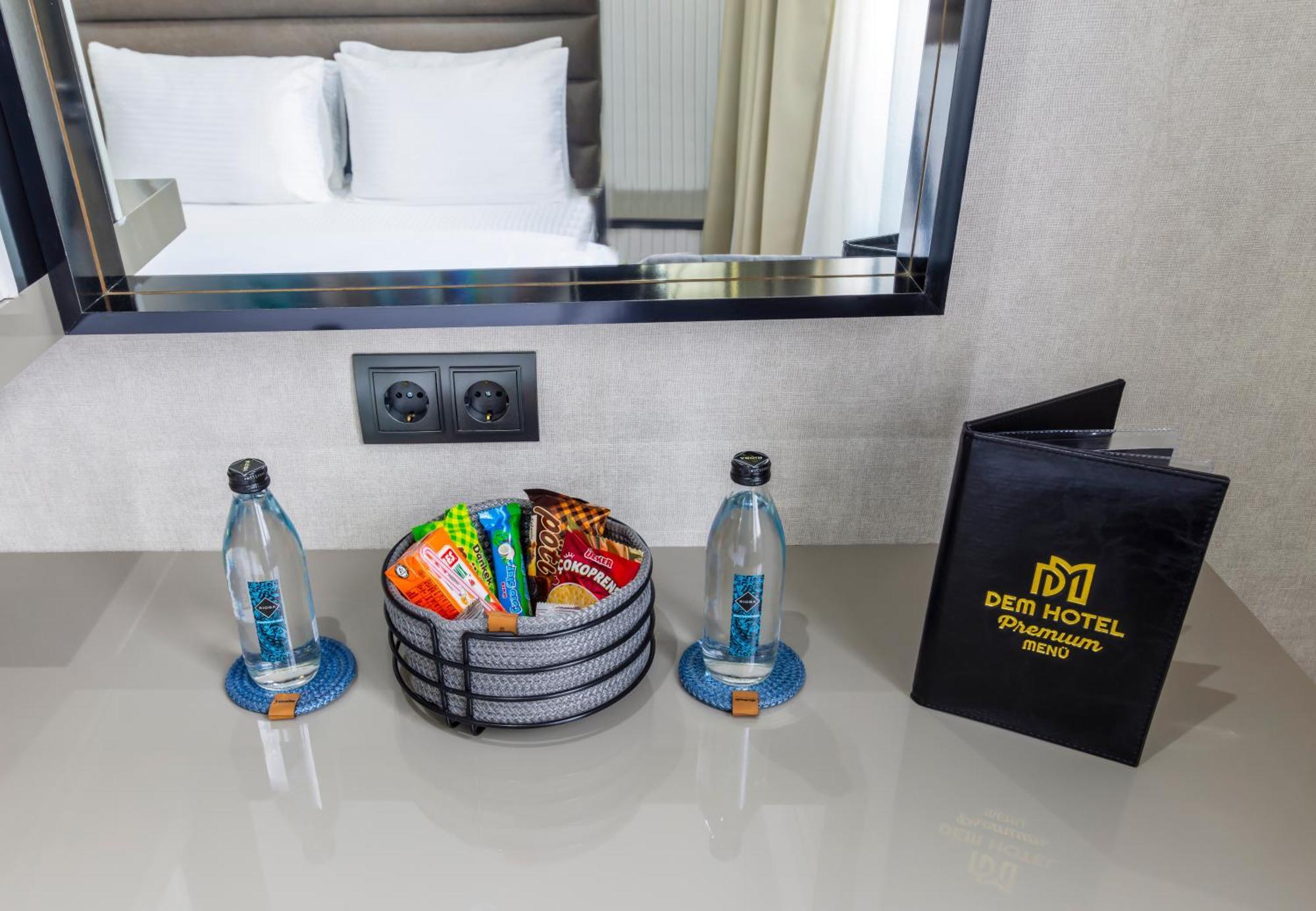 Dem Premium Hotel - Round Trip Airport Service - Istanbul International Airport Arnavutkoy Екстер'єр фото