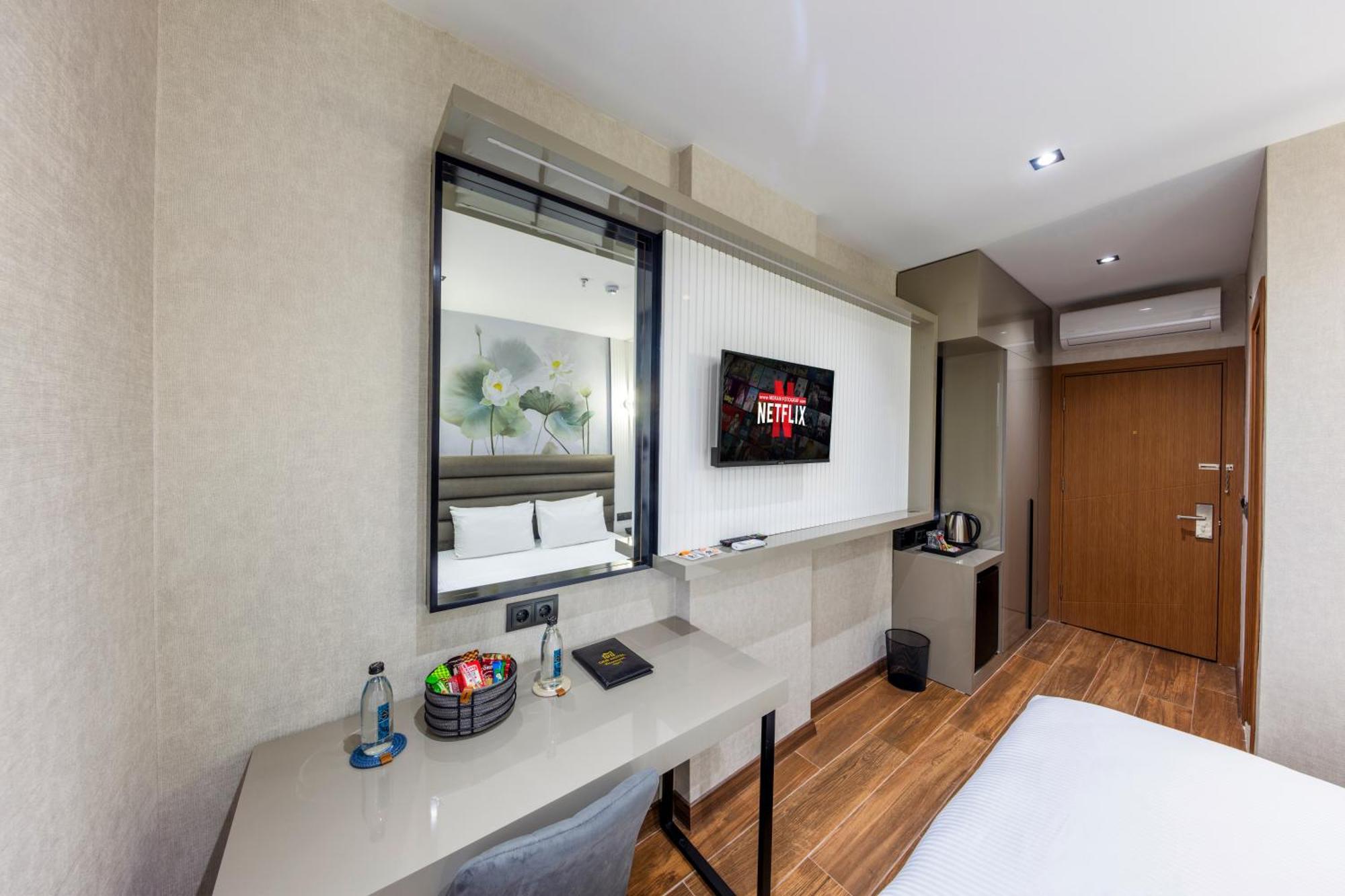 Dem Premium Hotel - Round Trip Airport Service - Istanbul International Airport Arnavutkoy Екстер'єр фото