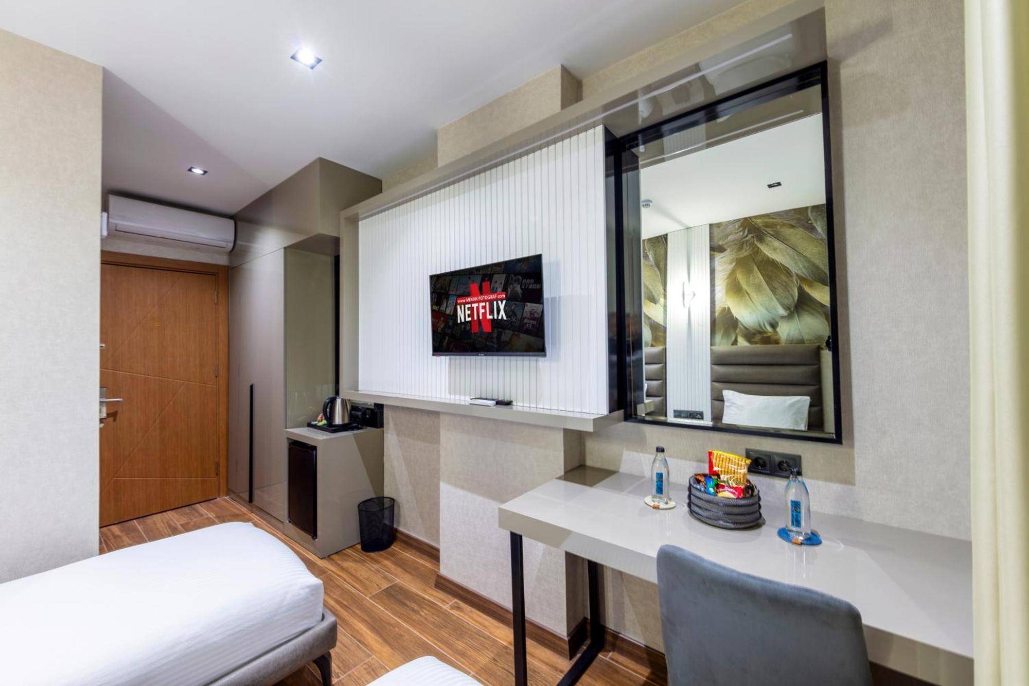Dem Premium Hotel - Round Trip Airport Service - Istanbul International Airport Arnavutkoy Екстер'єр фото