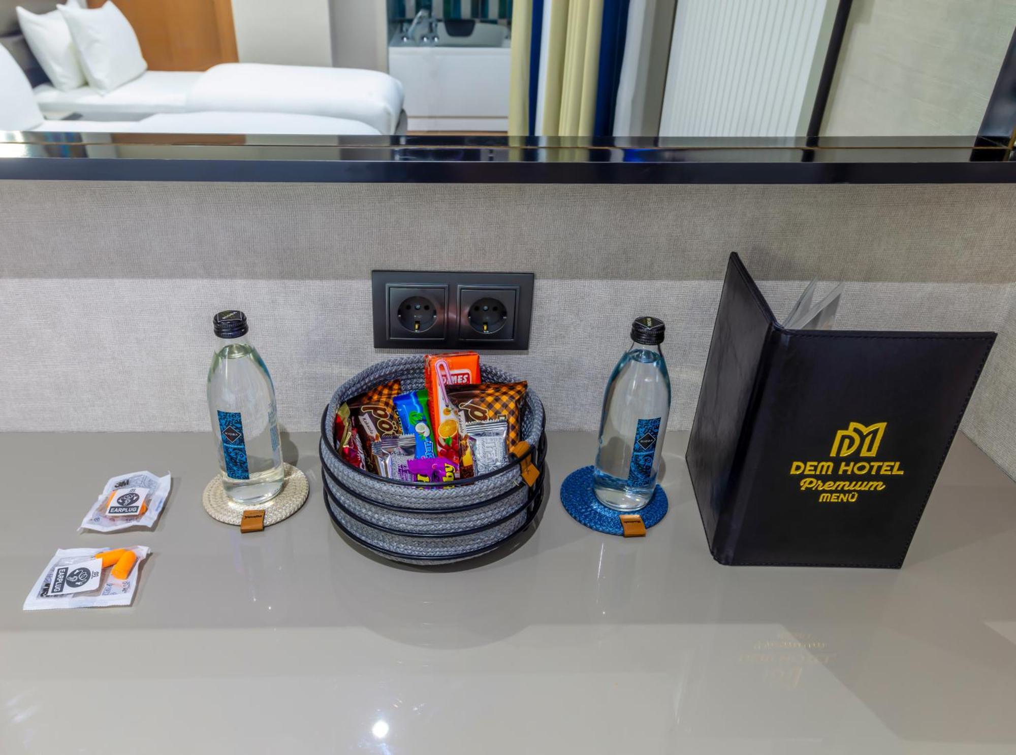 Dem Premium Hotel - Round Trip Airport Service - Istanbul International Airport Arnavutkoy Екстер'єр фото