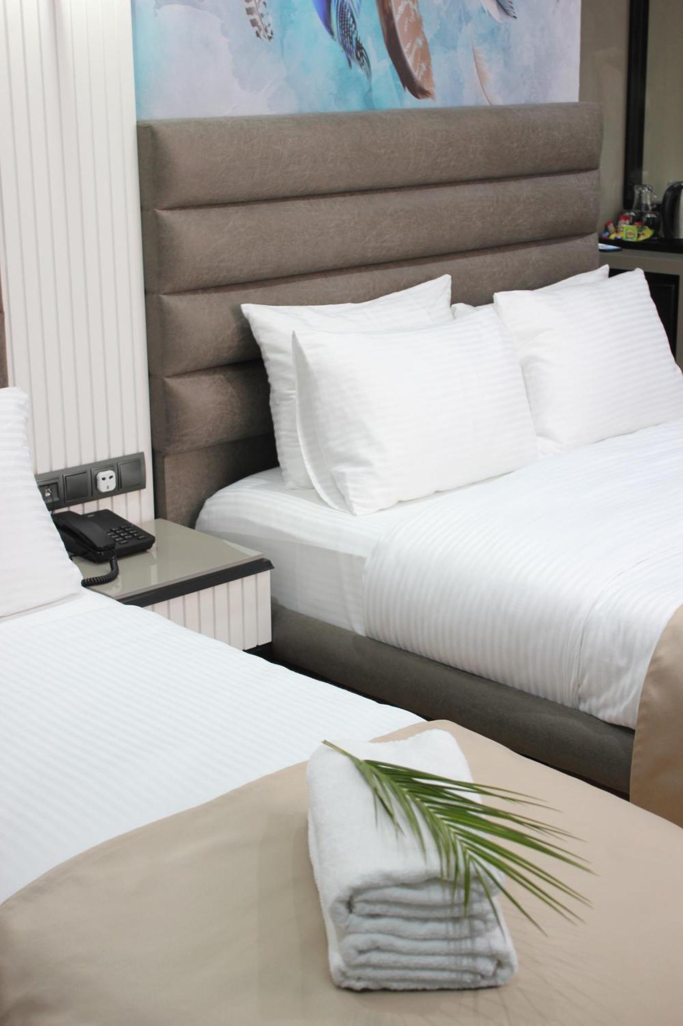 Dem Premium Hotel - Round Trip Airport Service - Istanbul International Airport Arnavutkoy Екстер'єр фото